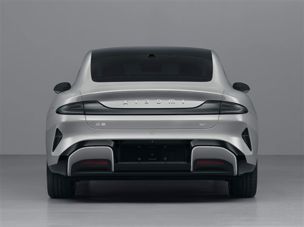 小米SU7新尾標通過工信部備案：北京小米改為“小米” 商標小米牌