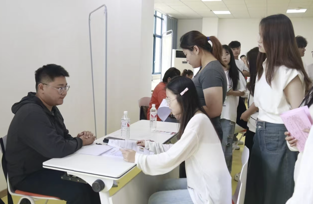 截屏2025-06-18 08 截屏2025-06-18 08