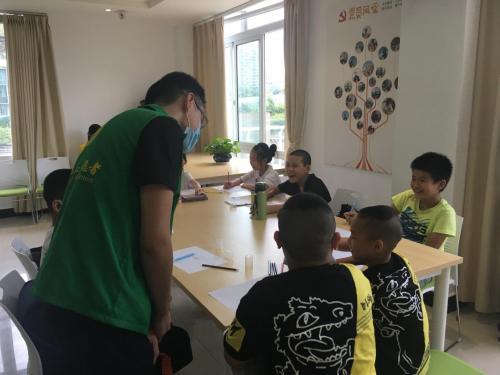 暑期不孤單，科大送溫暖