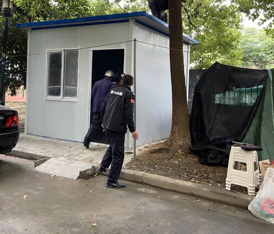 馨康苑社區(qū)：?？翟沸^(qū)違規(guī)搭建拆除