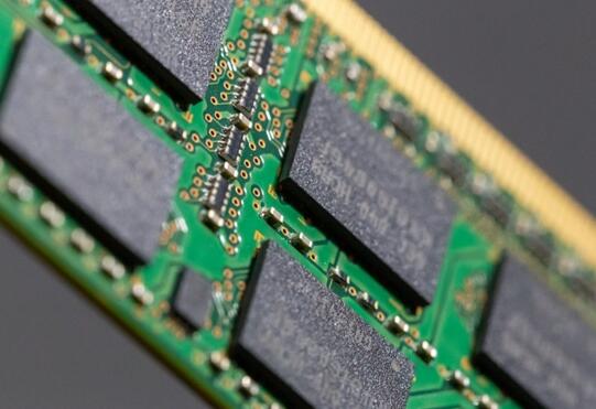 告別跳水：機(jī)構(gòu)預(yù)測內(nèi)存價(jià)格即將迎來上漲