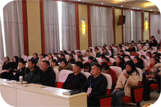 濱?？h五汛鎮(zhèn)中心小學(xué)舉行慶祝第111個(gè)國(guó)際三八婦女節(jié)活動(dòng)