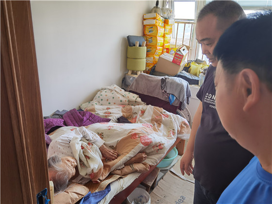 西花社區(qū)退役軍人服務(wù)站傳遞黨的問(wèn)候