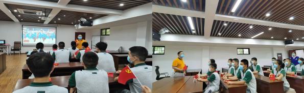 汲取奮進(jìn)力量！南師附中江寧分校師生集中在殷巷社區(qū)收聽(tīng)收看慶祝中國(guó)共產(chǎn)黨成立100周年大會(huì)