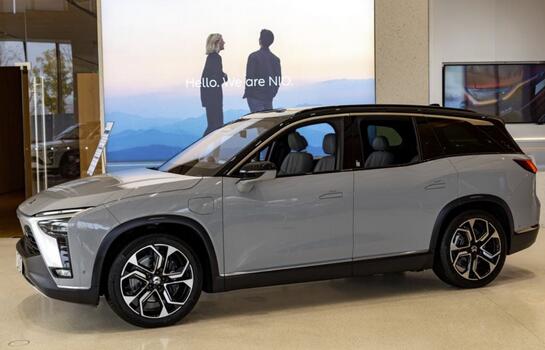 Intel明年推出自動(dòng)駕駛出租車服務(wù):選中蔚來(lái)ES8