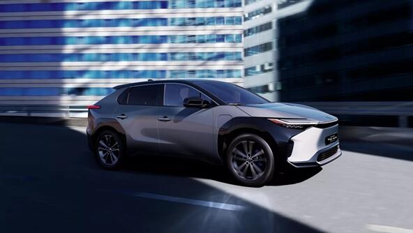 豐田斥巨資All in電動車：全新車型亮相 電池10年仍保持90%容量。