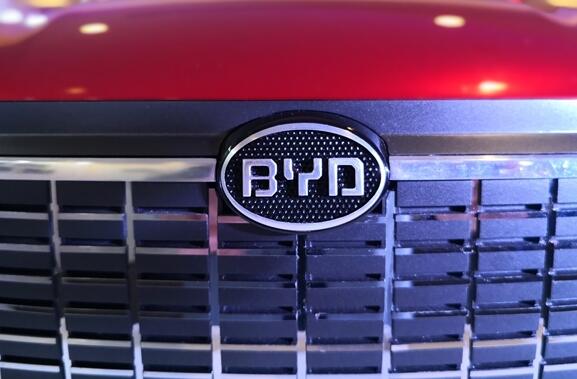 比亞迪工程師真實(shí)工資曝光:211碩士起薪6800元 4年漲4900