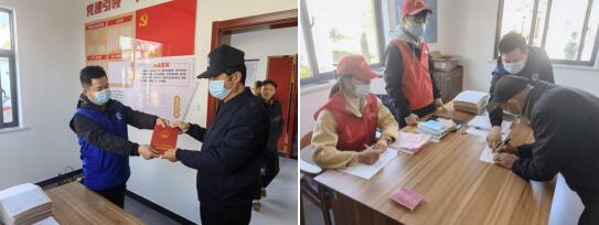 河南社區(qū)：網(wǎng)格發(fā)放房產(chǎn)證 居民安心領“紅本”