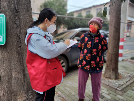 金寧新村社區(qū)黨委: 齊心協(xié)力筑防線 愛心告知暖人心